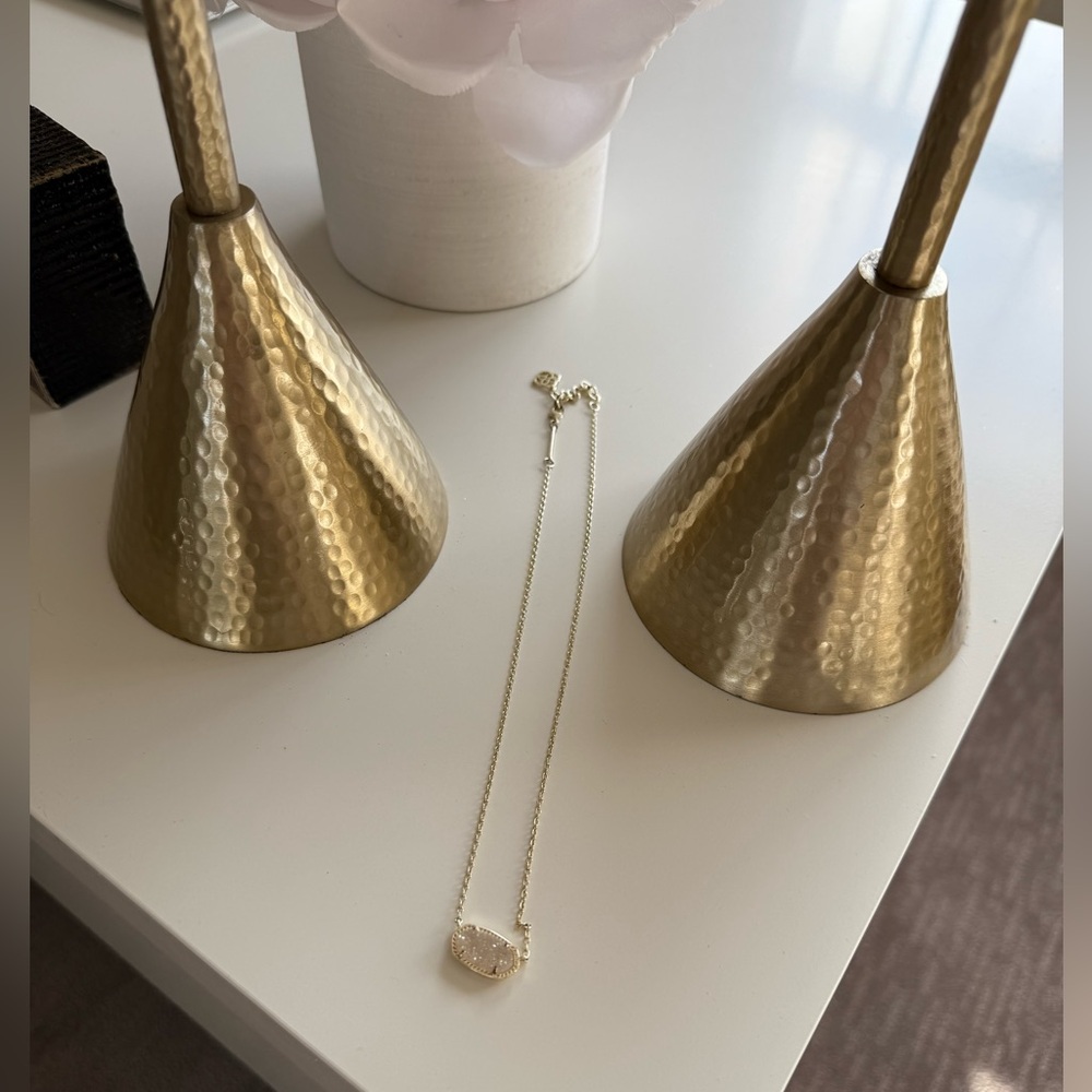Kendra Scott Gold Necklace with Pendant